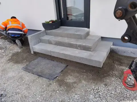 Treppenanlage im Bau