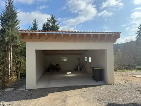Garage nach den Rohbauarbeiten