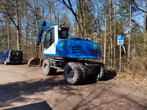 Mobilbagger im Einsatz