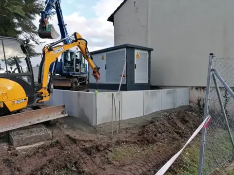 Betonstützwände am Gebäude